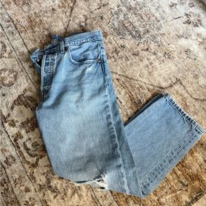 Levi's Women's Light Blue Straight Jeans